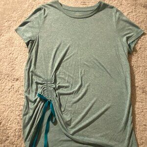 St. John's Bay Women's Green T-shirt